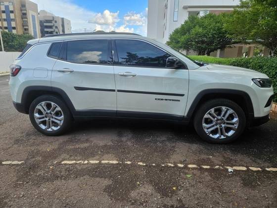JEEP COMPASS 1.3 T270 TURBO FLEX LONGITUDE AT6